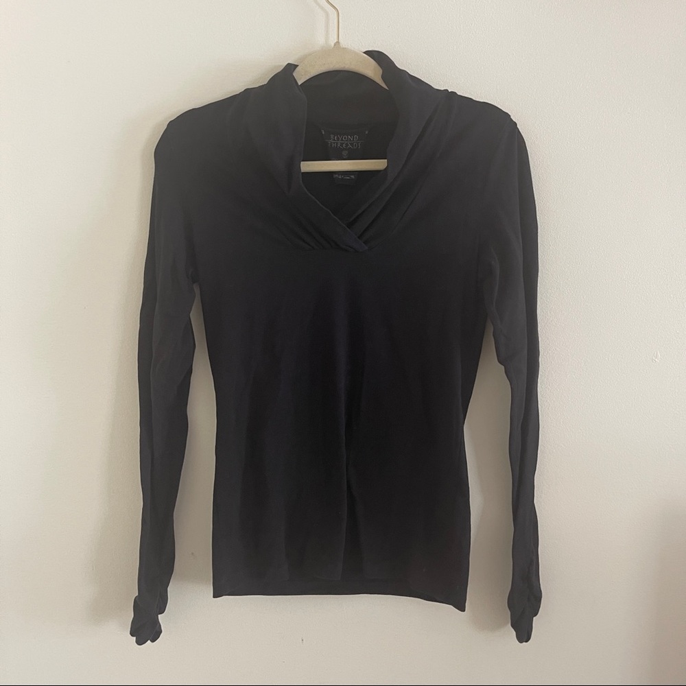 Beyond Threads Black Long Sleeve Top